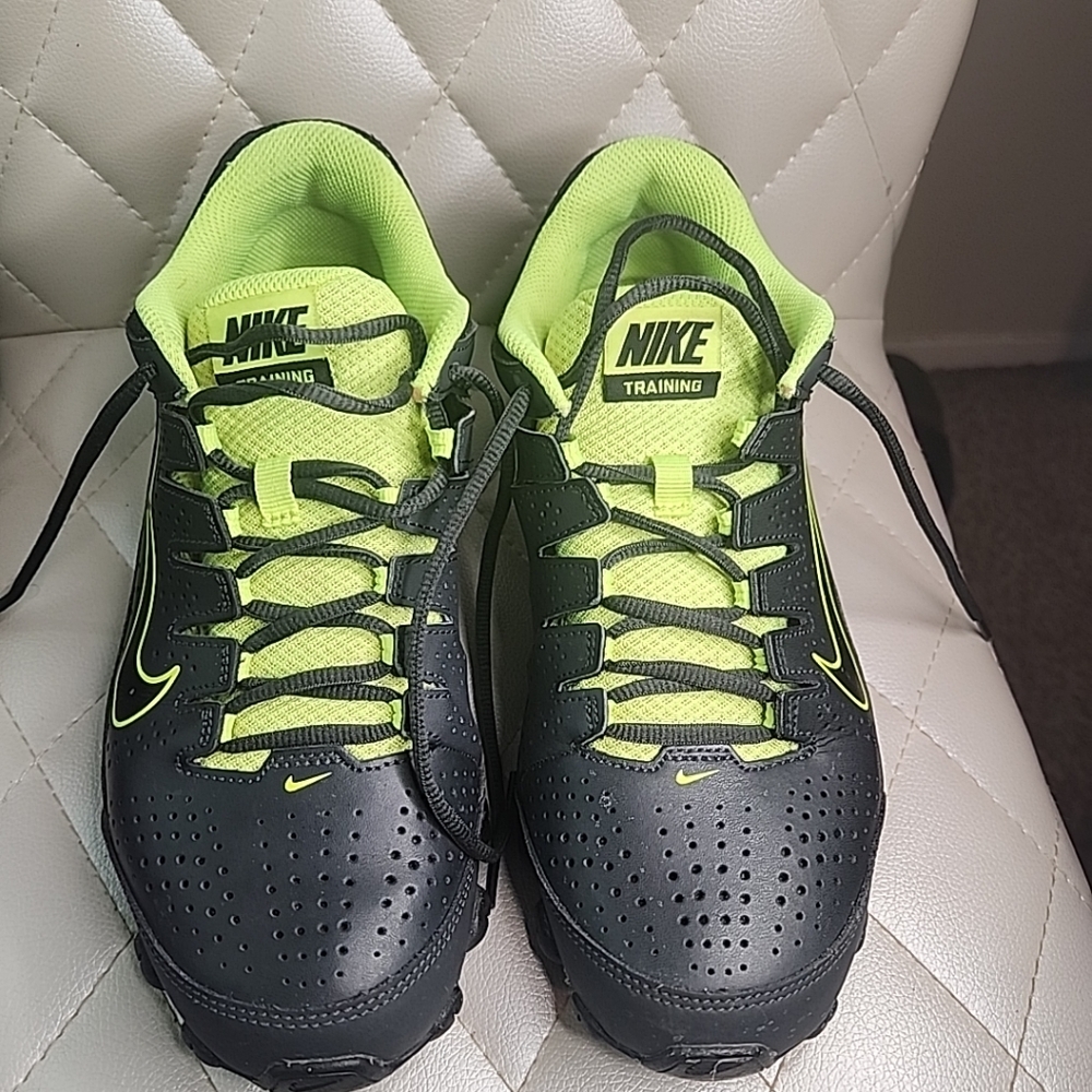 Nike Reax 8 TR Training Shoes Men's 8 Anthracite Black-Volt 616272-036 - Picture 4 of 10